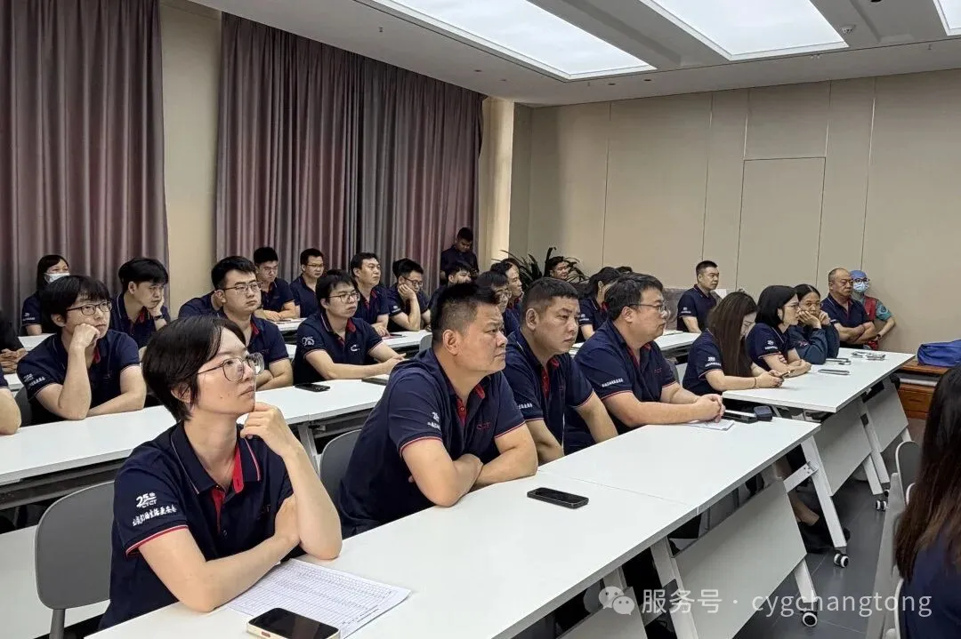 实操过程中，大家态度认真、积极投入。